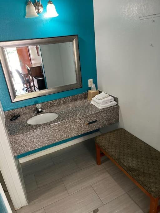 Hotel 2 Double Bed Studio 109 & Hot Tub Livingston Εξωτερικό φωτογραφία